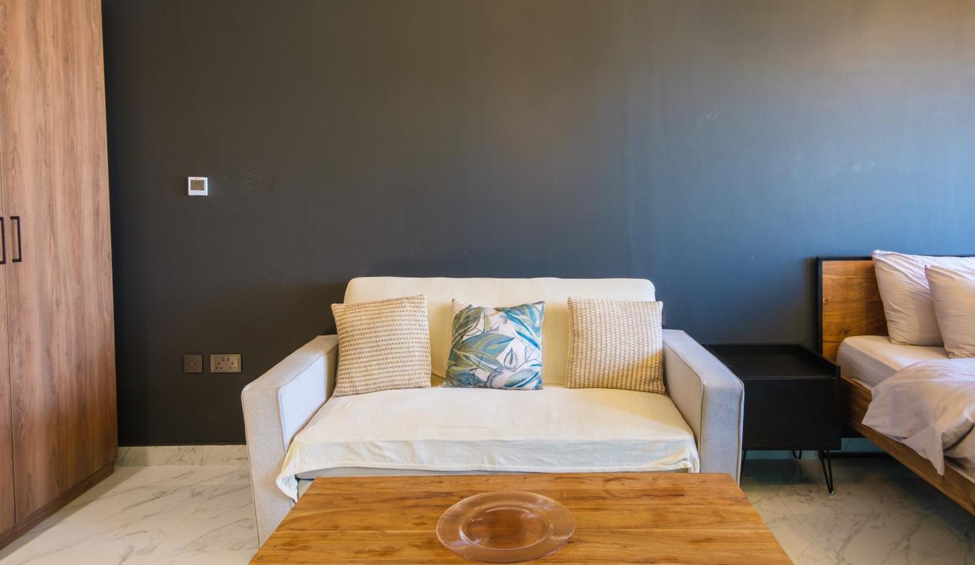 Industrial Chic Retreat Apartman Al Qurayyah Kültér fotó